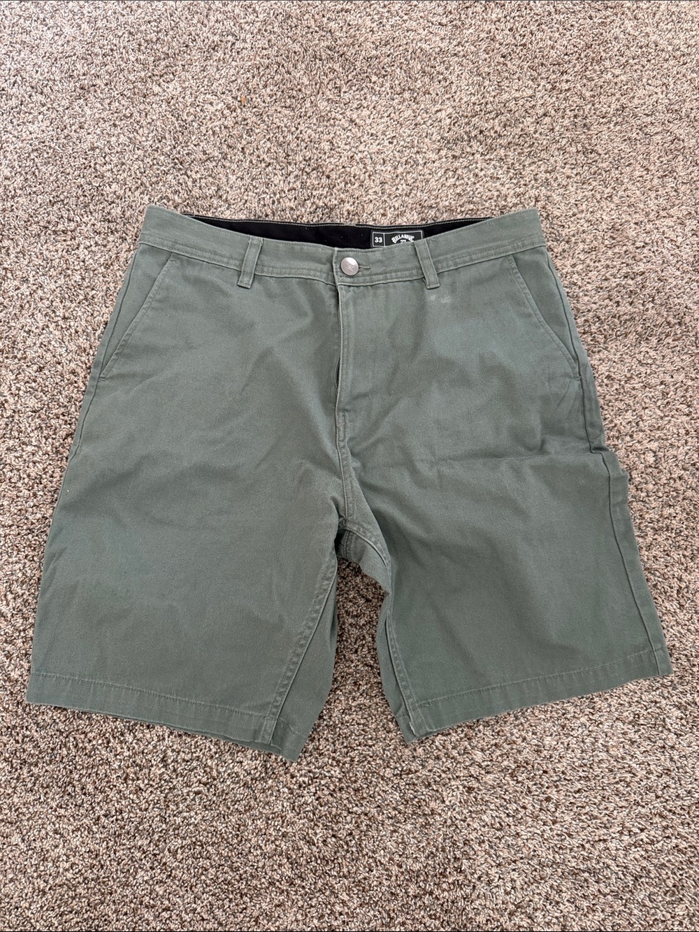 Billabong Men's Olive Green Flat-Front Shorts Size 33